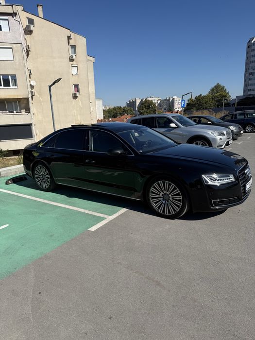 Audi A8 L   2016