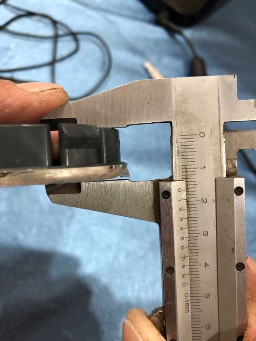 Продам колесные колпачки Ford