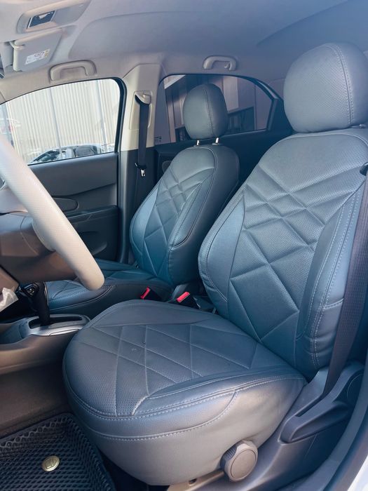 Chevrolet Cobalt 2025 — 10