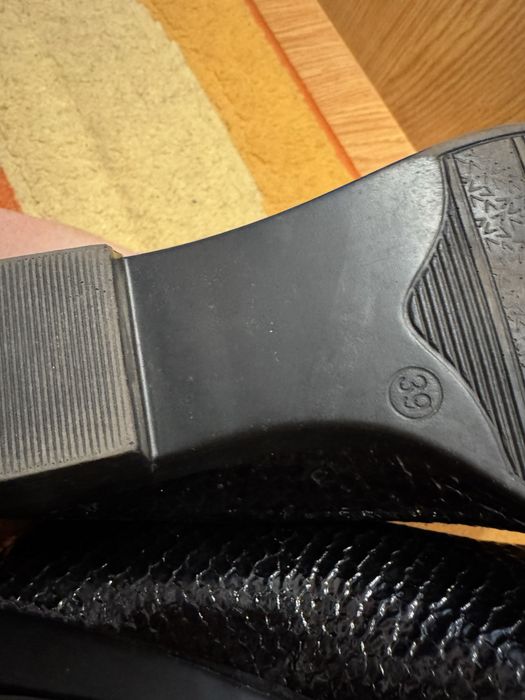 Mocasini negri cu toc mic