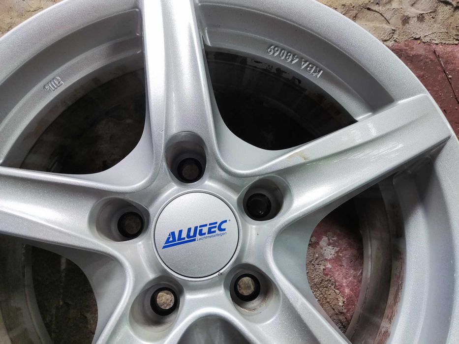 16 цола 5x114,3 лети лети джанти 5х114,3 Alutec Mazda Kia Hyundai Nissan
