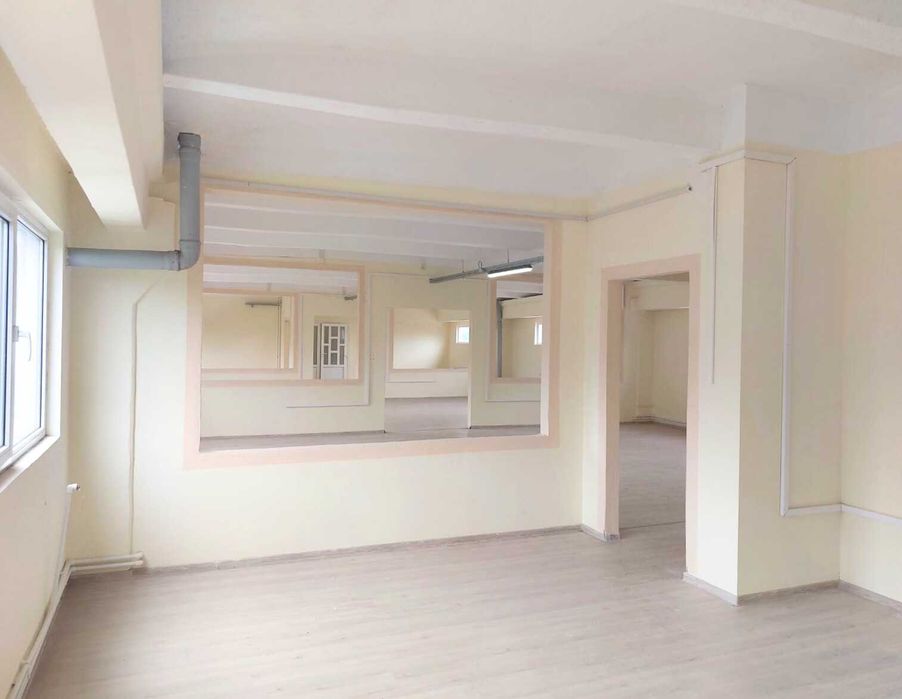 Închiriere birou compartimentat potrivit pentru afacerea ta - 258 mp