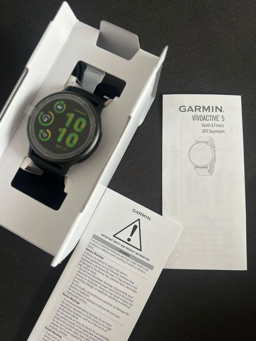 Смарт часовник Garmin vivoactive 5, GPS, 42 mm, силиконова каишка