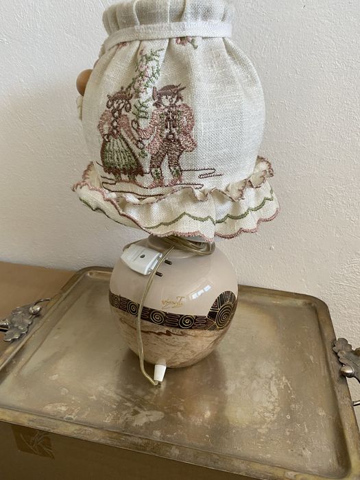 Veioze cu avajur textil