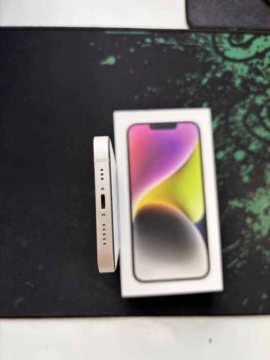 Продам iPhone 14 128Gb
