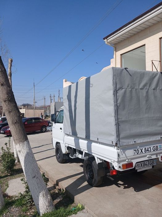 Hech qayerda aybi yuq garantya bir qoʻl minilgan