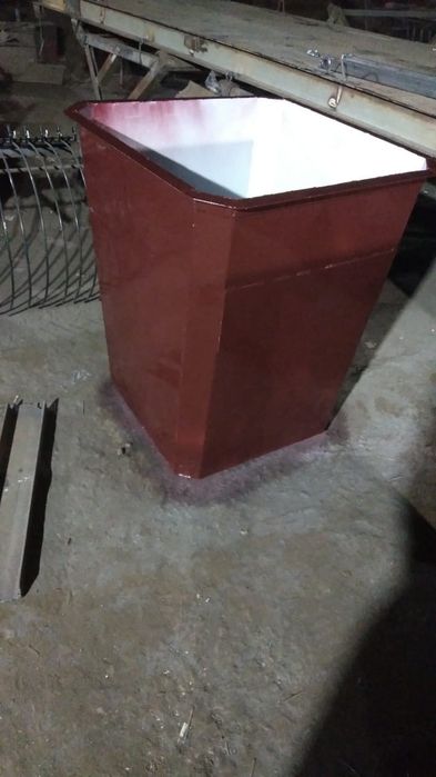 Продам бак под мусор