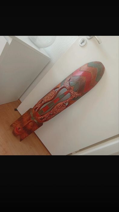 Masca africana foarte intretinuta