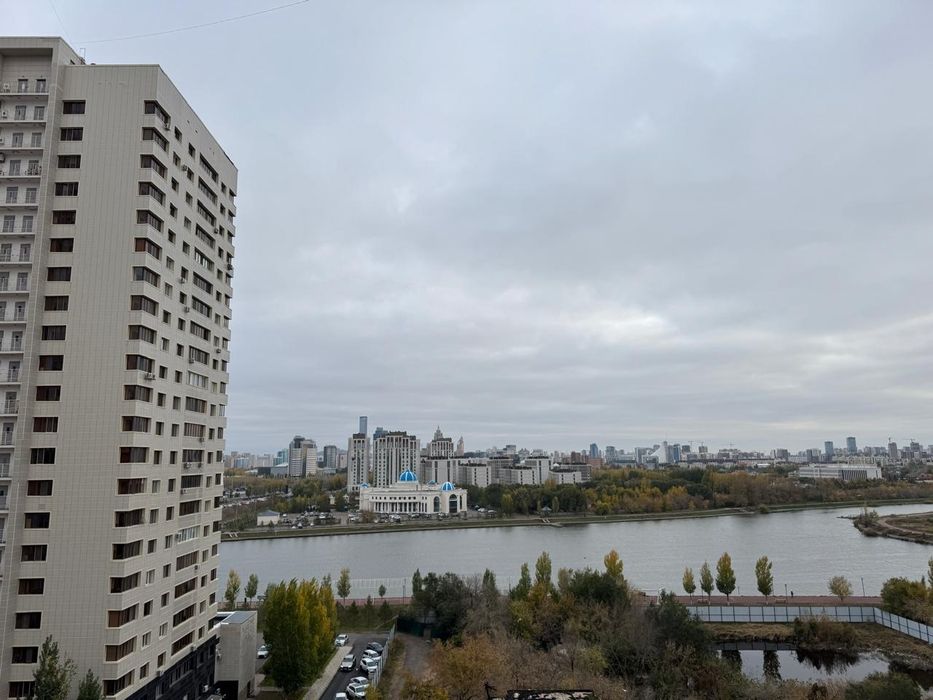 Продам трех комнатную квартиру