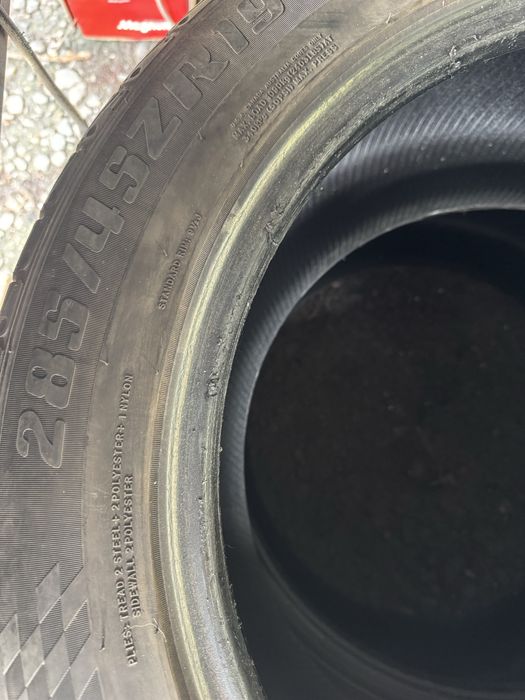 Cauciucuri R19 in 2 dimensiuni