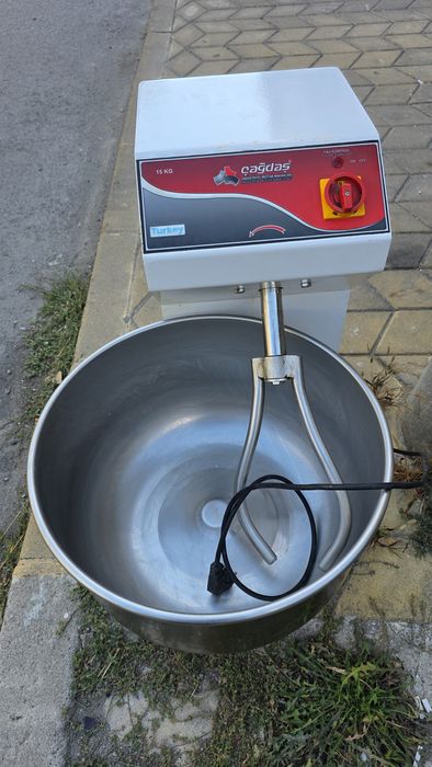 Продавам Тестобъркалка