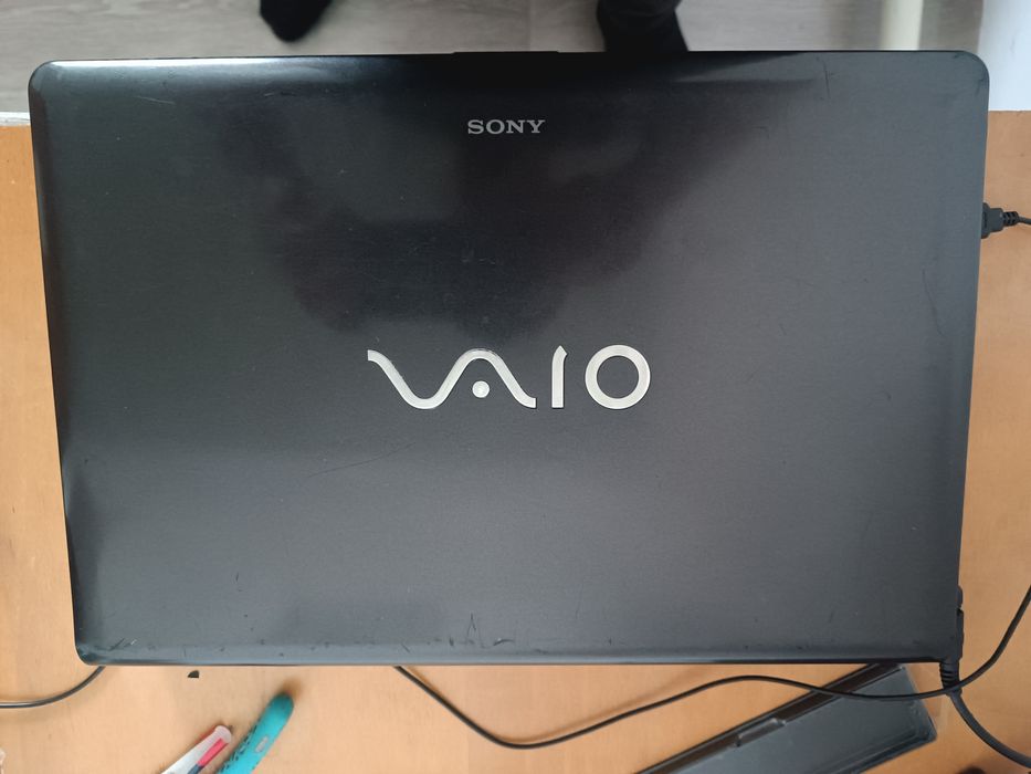 Продаю ноудбук рабочем состоянии