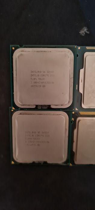 Vând componente pc mai vechi