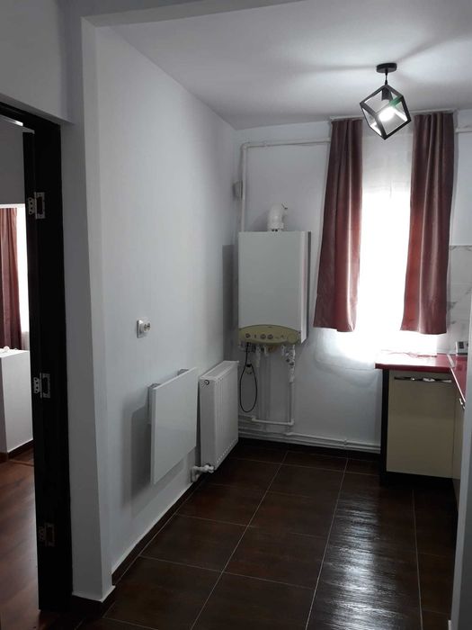 inchiriez garsoniera zona centrala et 4,str gen dragalina