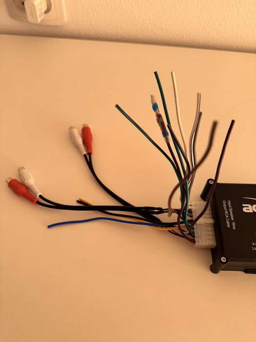 RCA uri si adaptor High Low