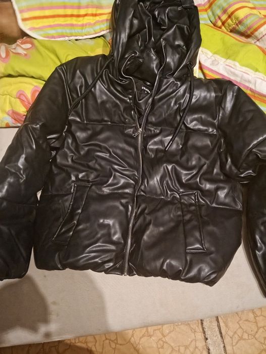 Ново яке черно дебело