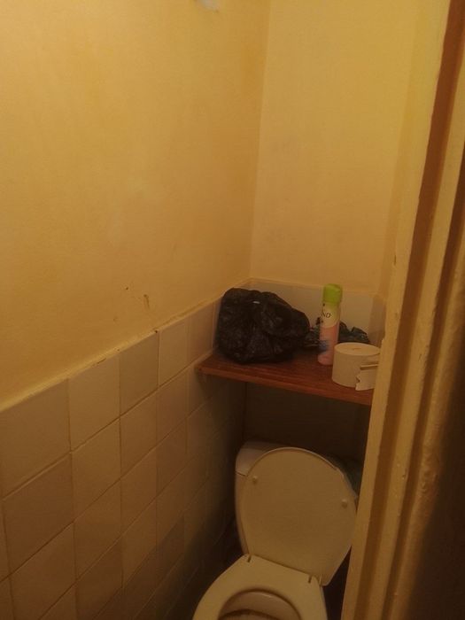 Срочно продаётся 2х комнатная,кирпич,60м2,Шота Руставели,без ремонта.