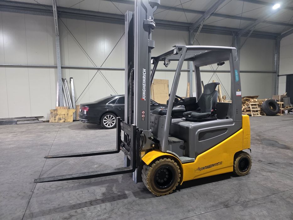 Stivuitor jungheinrich 3 tone electric