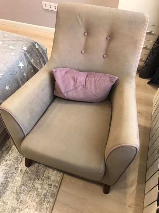 Кресло с подушкой