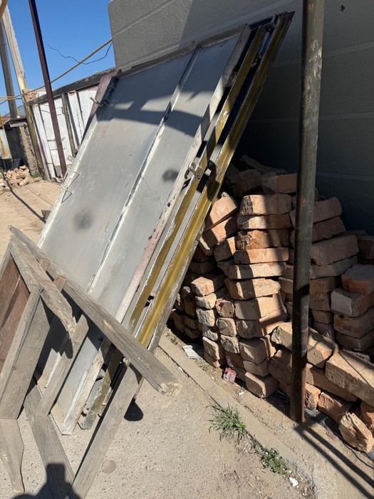 Ворота на гараж с рамками