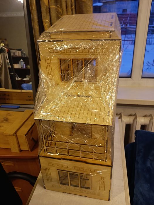 Кукольный домик с мебелью