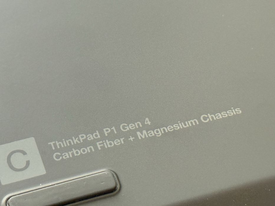 16’QHD+ IPS 600nits/i7-11850H/Thinkpad P1 Gen 4/RTX A2000/32B DDR4/512