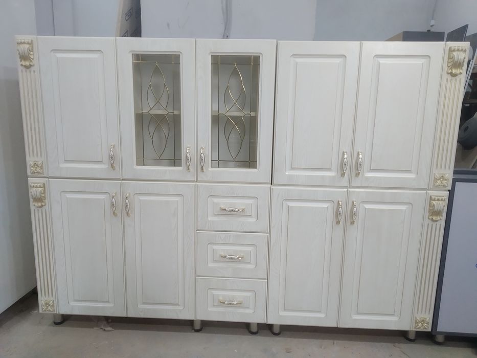Ishlab chiqarish sehidan sifatli oshxona mebellari