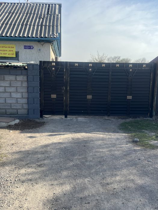 Продается дом с большим участком