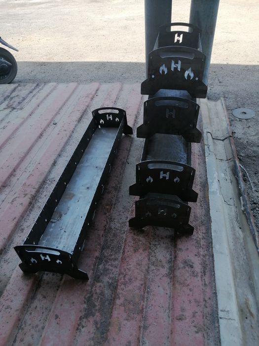 Shashlik uchun ko'ra . Mangal.