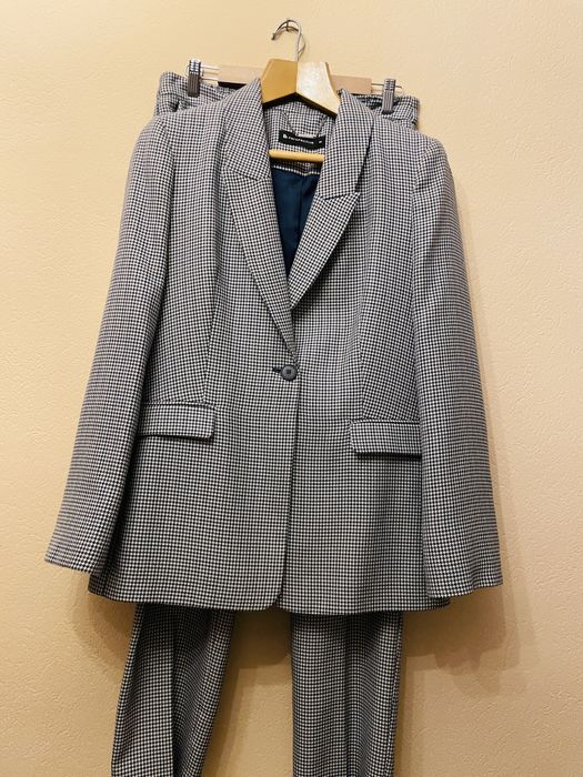 Деловой Костюм, Турция, Perspective