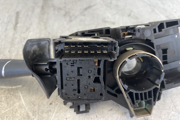 Maneta stergatoare parbriz 8200375336 Dacia Logan prima generatie