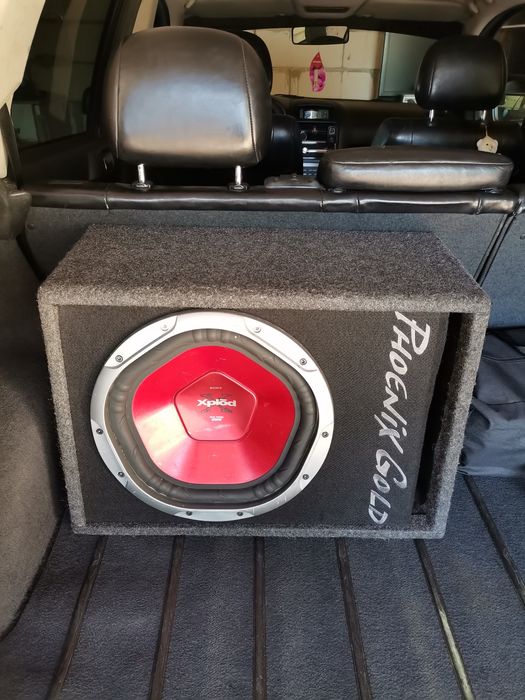 Vând subwoofer activ Phoenix Gold