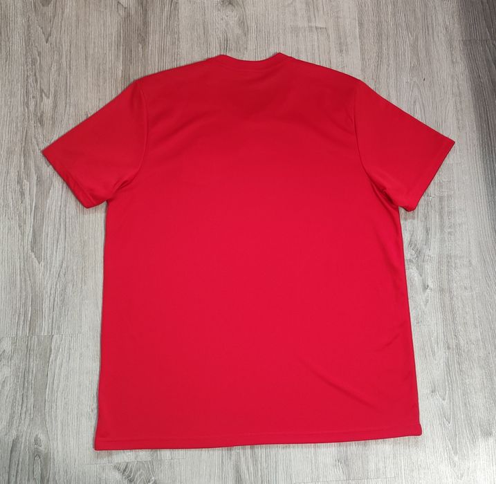 Adidas Spain XL Фланелка на Испания XL в отлично състояние