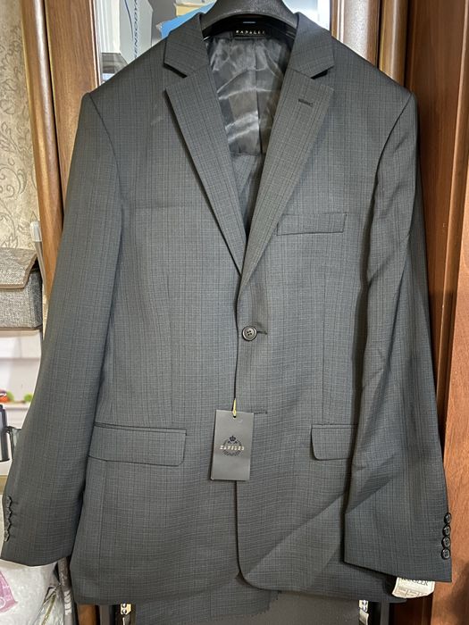 Продам мужской костюм