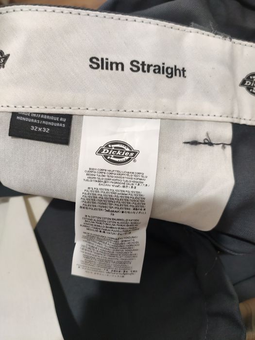 Pantaloni Dickies mărimea 32x32 Slim Straight
