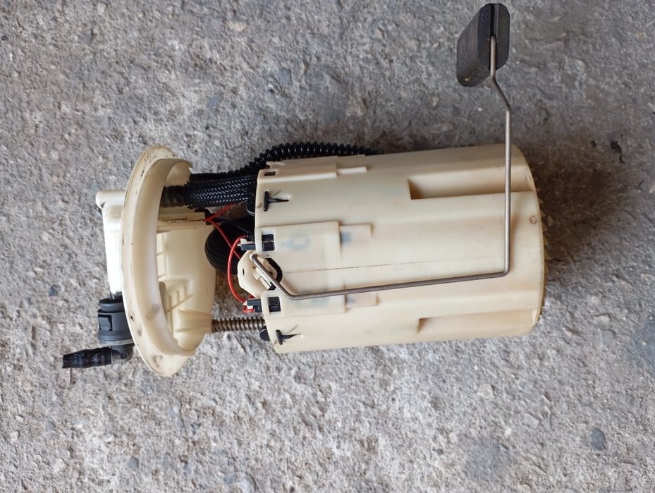 Помпа в резервоар Alfa Romeo 147 1.9 JTD 115