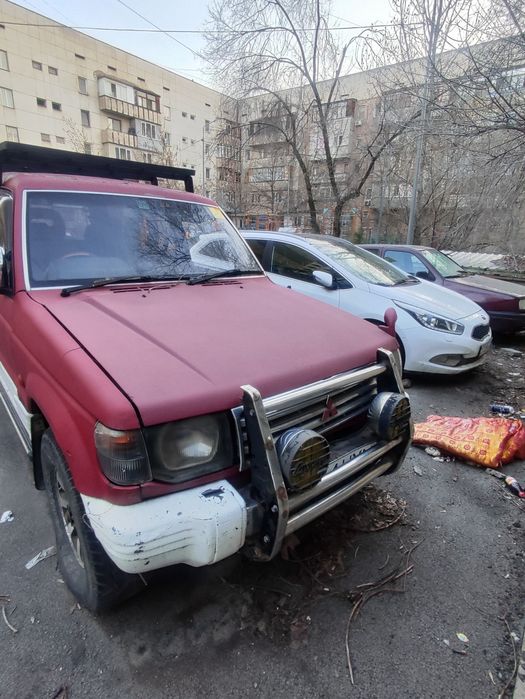 Продам Митсубиси поджеро