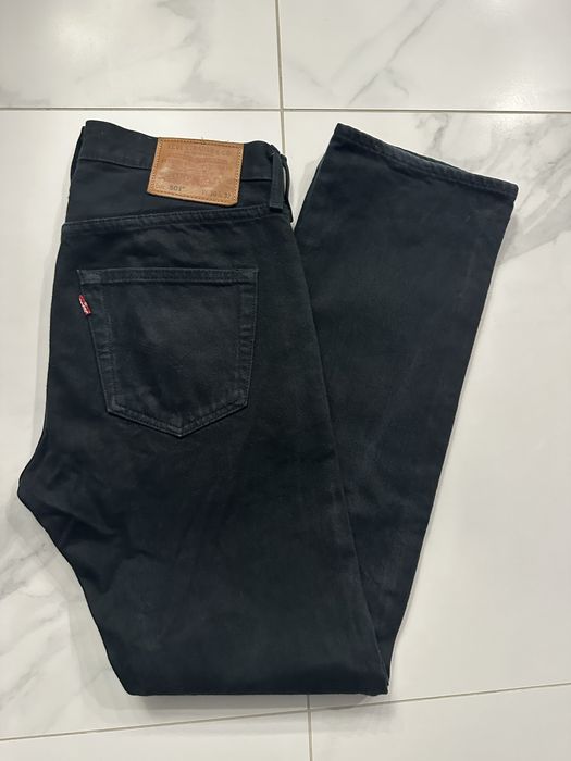 Пригинални мъжки дънки Levi’s размерут е 30,модел 501 най-предпочитан