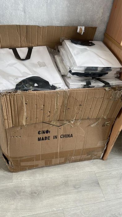 Продам пакеьв новые