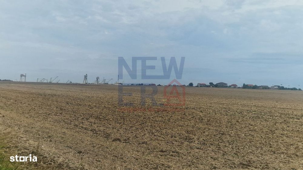 Teren de 12.000 mp intre 2 Mai si Vama Veche