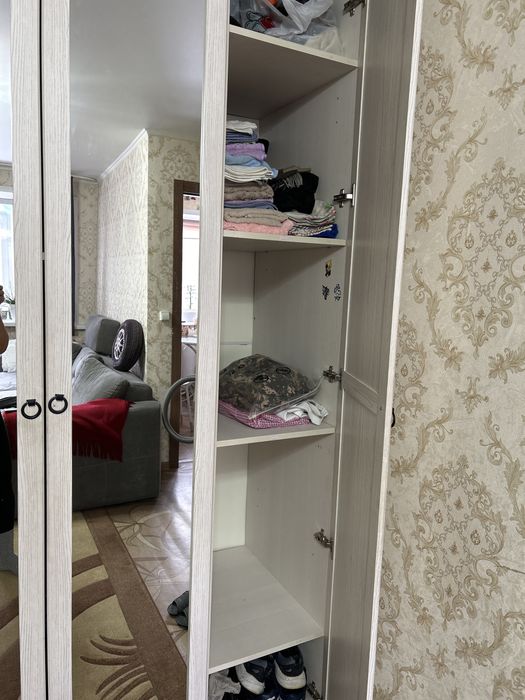 Продам большой шифоньер