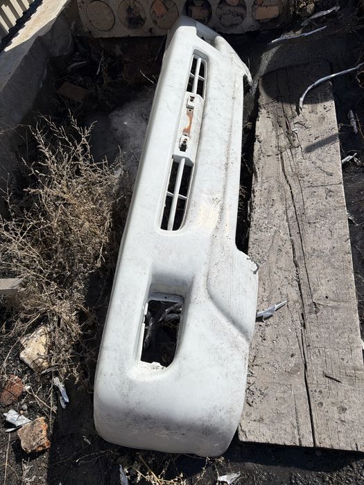 Продаю вампер на крузак состояние хорошое