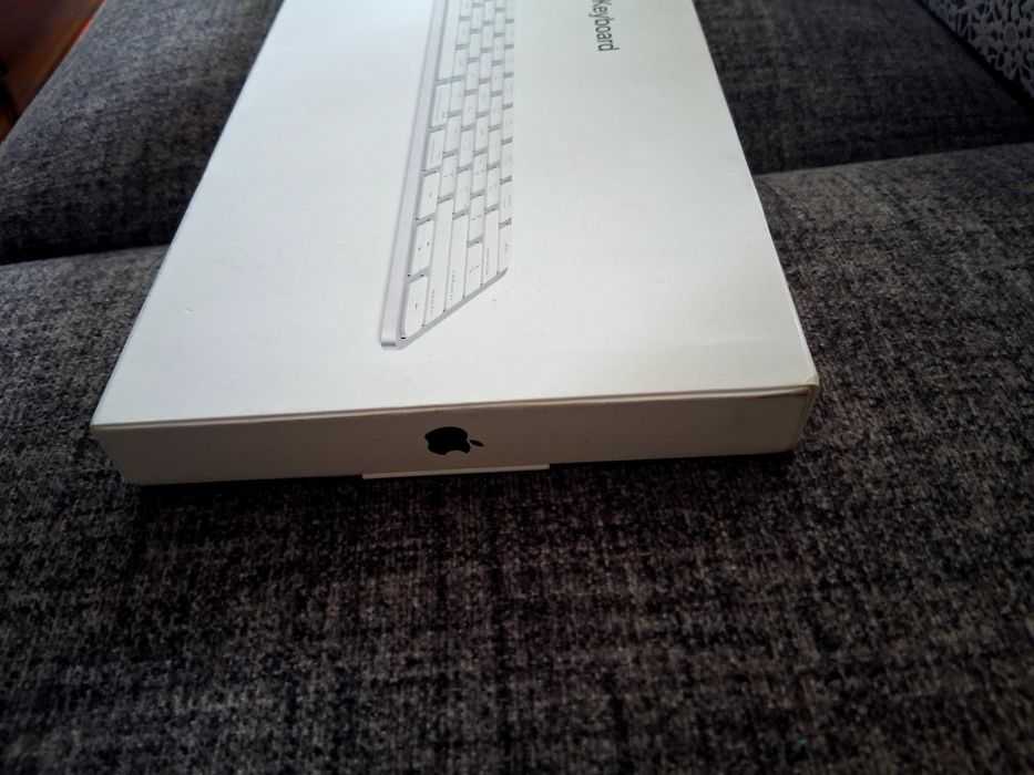 Безжична клавиатура Apple Magic Keyboard