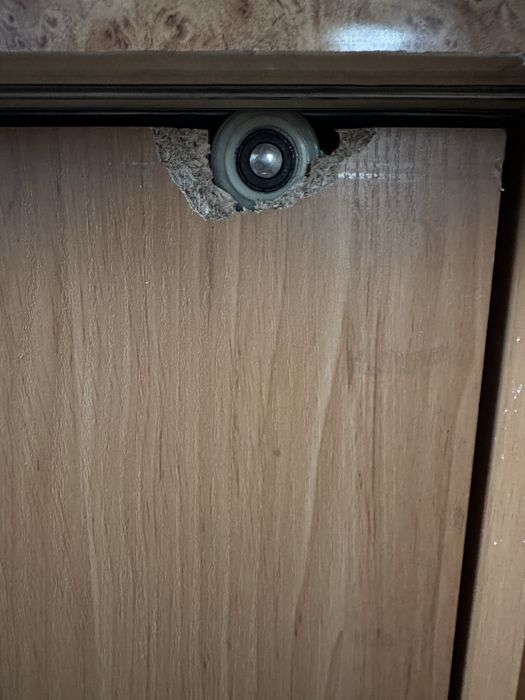 СРОЧНО продам тумбу уголок для ТВ или в магазин