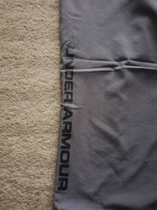 Оригинален Under Armour размер M - L