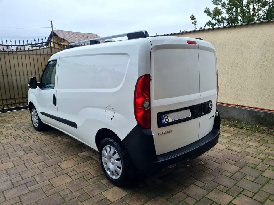 Preț imbatabil ! Opel Combo Maxi - 2018 - 40.000 km !-EURO 6 !