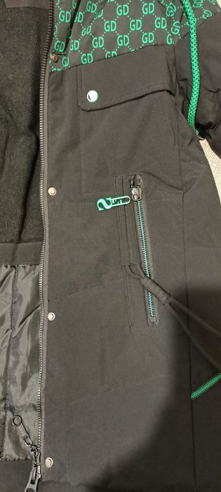 Зимняя куртка на девочку