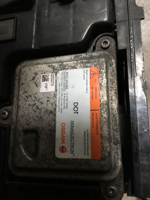 Предна,Задна броня и Ляв фар Xennon за Range Rover Evoque 2011-18