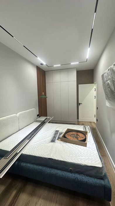 Продается 2в3/1/5 Буз-1, Художников