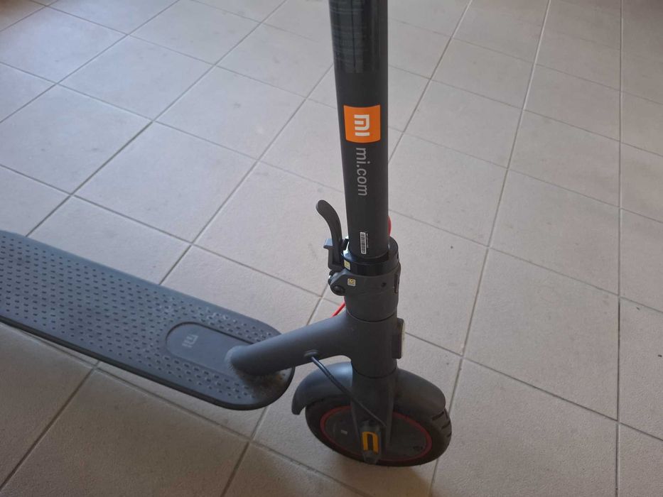 2 trotinete electrice XIAOMI  PRO 2 fabricatie 2021 luna 4